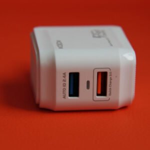 شاحن موكسوم KH-70Y QC3.0 سريع